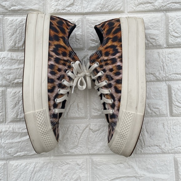 Converse All Star Lift Ox EGRET/BLACK/EGRET CTAS Platform Animal Print 6.5 - Picture 2 of 10
